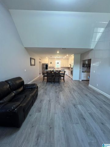 185 BATTLES CIRCLE, Clanton, AL 35045