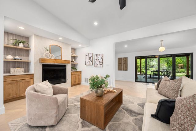 7300 Greenhaven DR, Austin, TX 78757