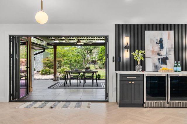 7300 Greenhaven DR, Austin, TX 78757