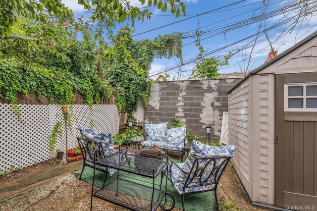 11510 Van Wyck Expressway, South Ozone Park, NY 11420
