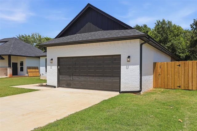 4208 N Shadybrook Drive, Midwest City, OK 73110