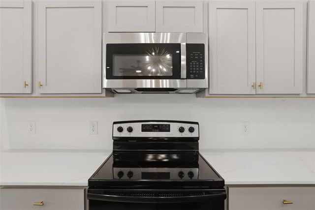4208 N Shadybrook Drive, Midwest City, OK 73110