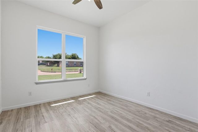 4208 N Shadybrook Drive, Midwest City, OK 73110