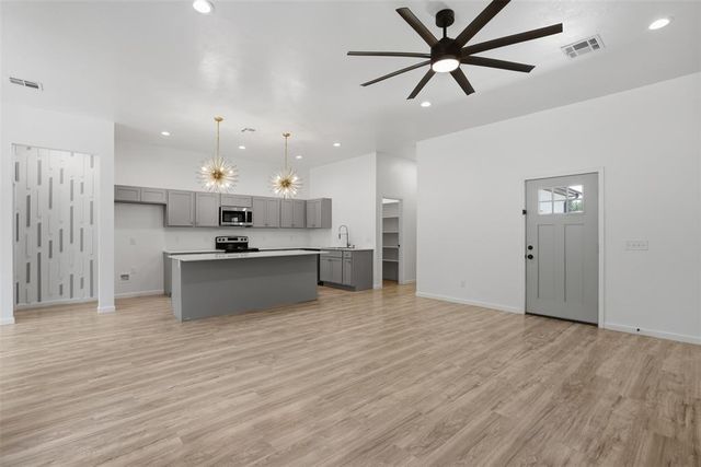 4208 N Shadybrook Drive, Midwest City, OK 73110
