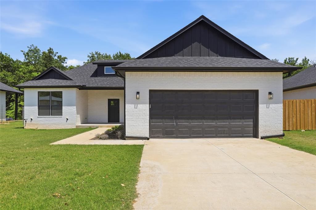 4208 N Shadybrook Drive, Midwest City, OK 73110