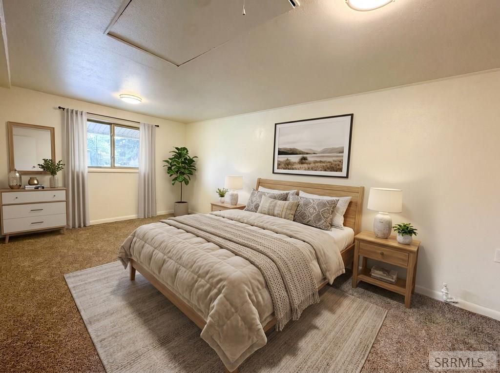 Image 10 of property listing at 2237 Logan Drive, Idaho Falls, ID 83401