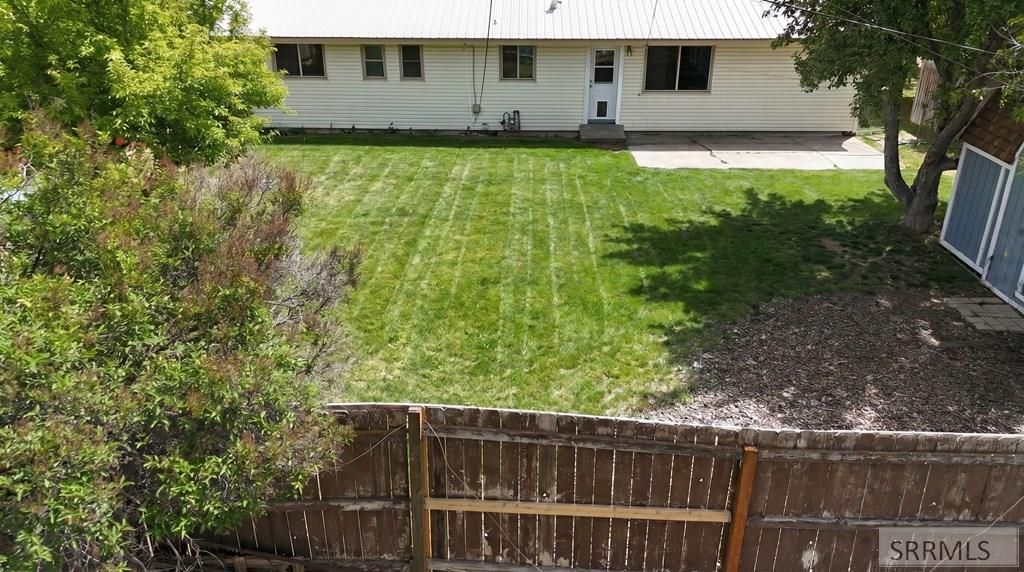 Image 21 of property listing at 2237 Logan Drive, Idaho Falls, ID 83401