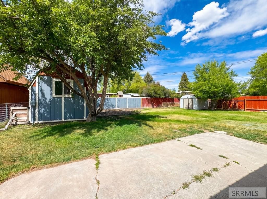 Image 25 of property listing at 2237 Logan Drive, Idaho Falls, ID 83401