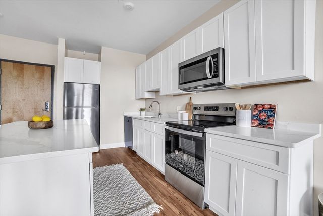 127 Centre St 507, Brockton, MA 02302