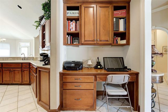 2925 NW 160th Street, Edmond, OK 73013