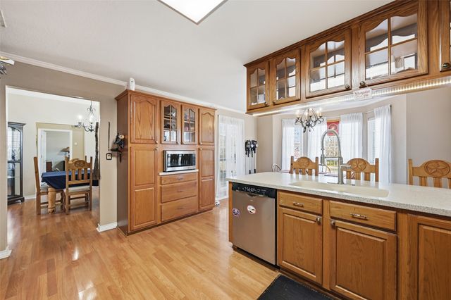 111 Lone Star Drive, Gainesville, TX 76240