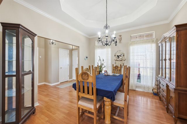 111 Lone Star Drive, Gainesville, TX 76240