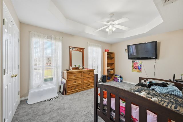 111 Lone Star Drive, Gainesville, TX 76240