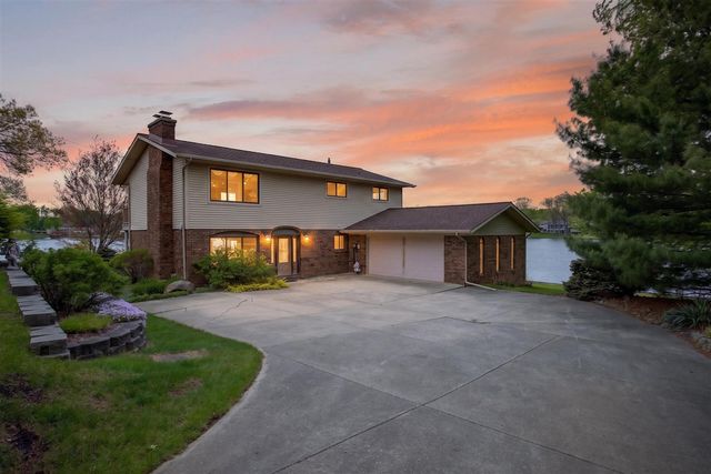 332 Riviera Drive, Brooklyn, MI 49230