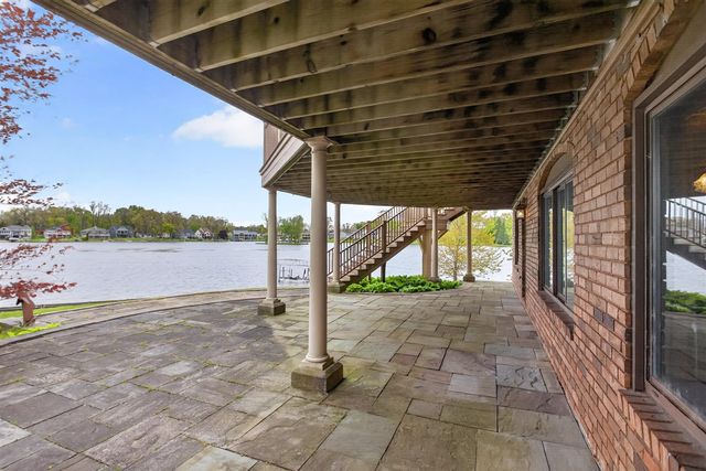 332 Riviera Drive, Brooklyn, MI 49230