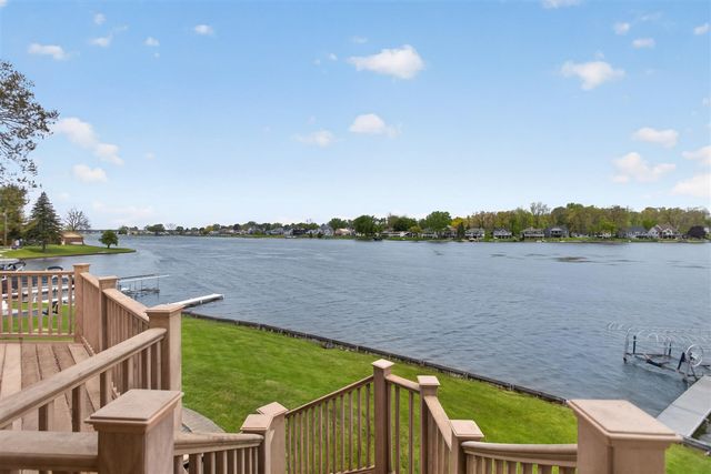 332 Riviera Drive, Brooklyn, MI 49230