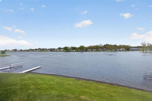 332 Riviera Drive, Brooklyn, MI 49230