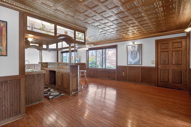 332 Riviera Drive, Brooklyn, MI 49230