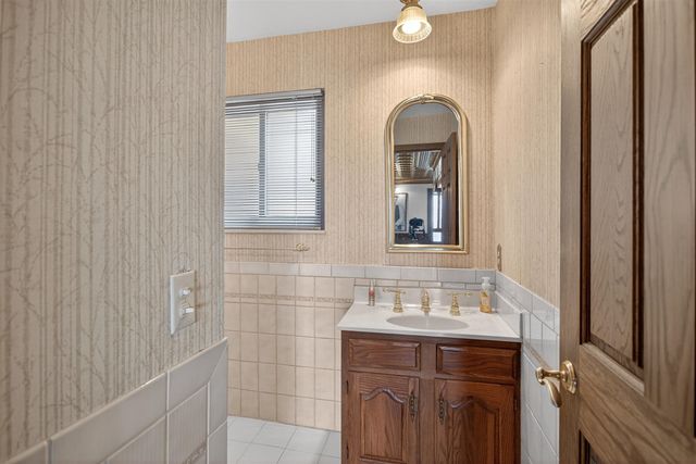 332 Riviera Drive, Brooklyn, MI 49230