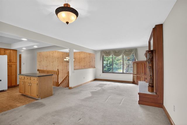 332 Riviera Drive, Brooklyn, MI 49230