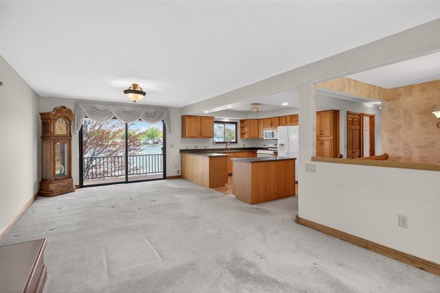 332 Riviera Drive, Brooklyn, MI 49230