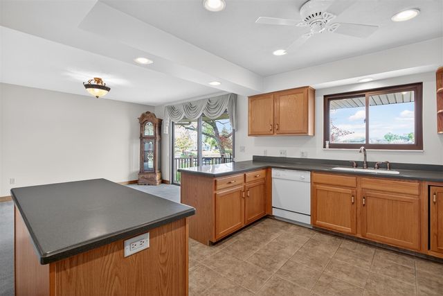 332 Riviera Drive, Brooklyn, MI 49230
