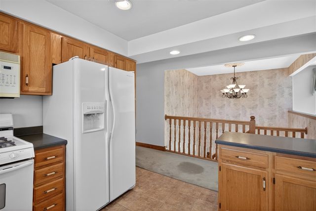 332 Riviera Drive, Brooklyn, MI 49230