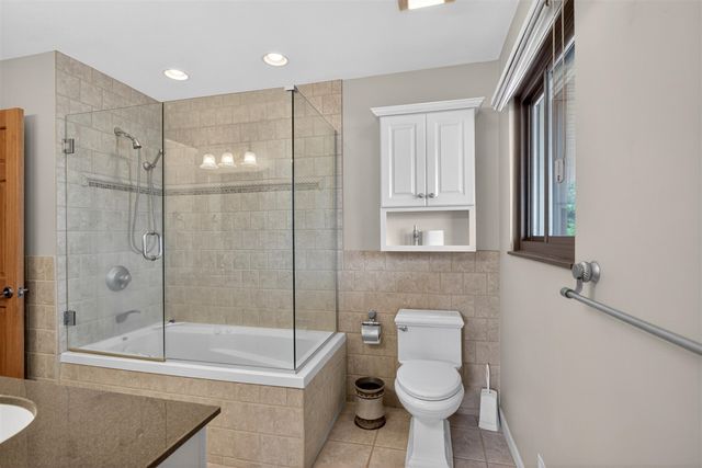 332 Riviera Drive, Brooklyn, MI 49230