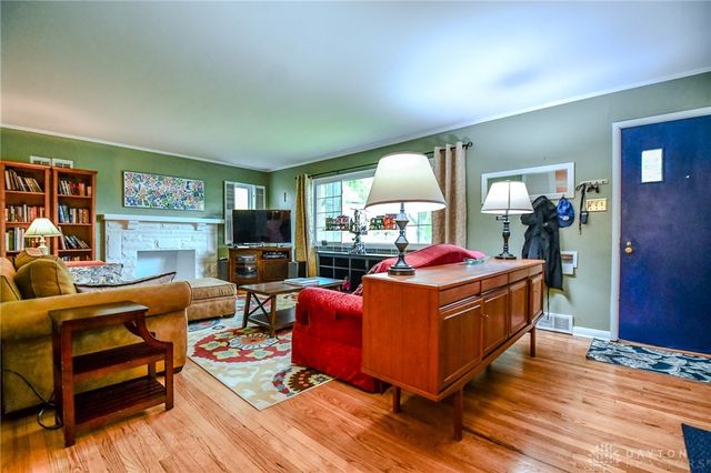 200 Maysfield Road, Oakwood, OH 45419