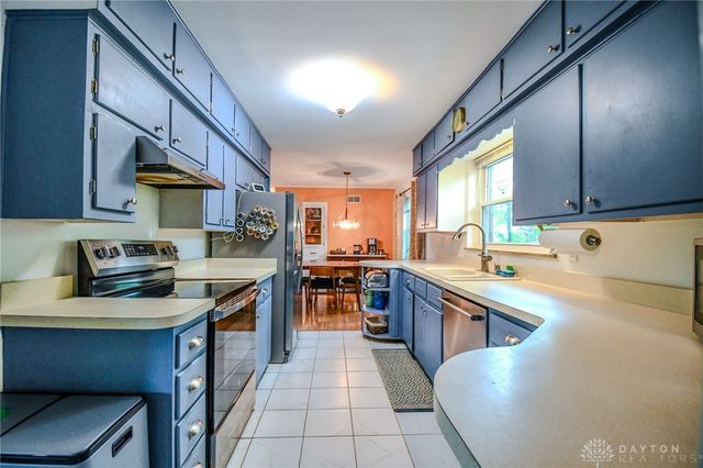 200 Maysfield Road, Oakwood, OH 45419