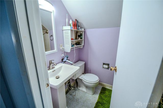 200 Maysfield Road, Oakwood, OH 45419