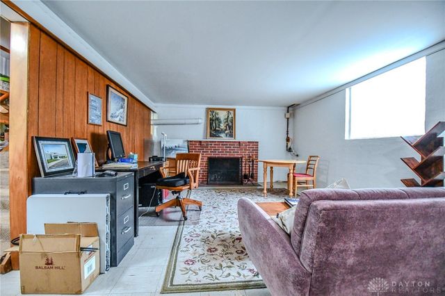 200 Maysfield Road, Oakwood, OH 45419