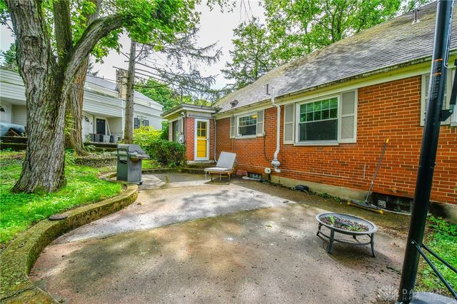 200 Maysfield Road, Oakwood, OH 45419