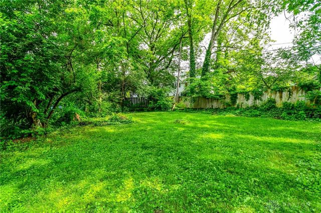 200 Maysfield Road, Oakwood, OH 45419