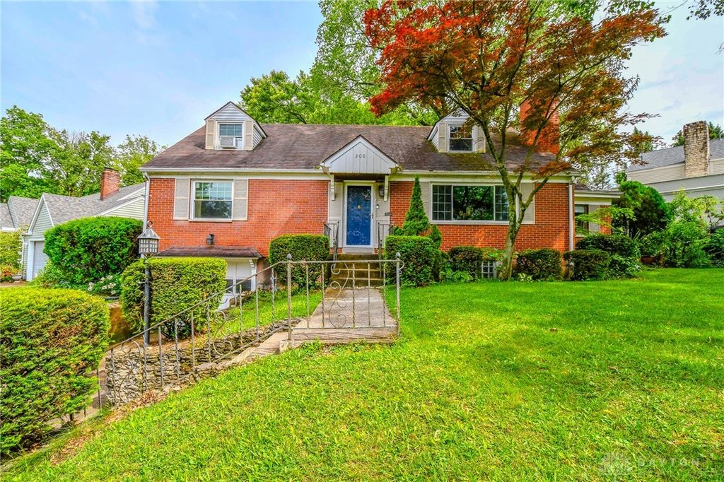 200 Maysfield Road, Oakwood, OH 45419