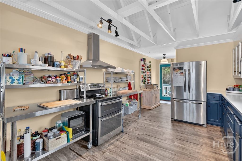 Image 14 of property listing at 505 Jones Avenue, Tybee Island, GA 31328