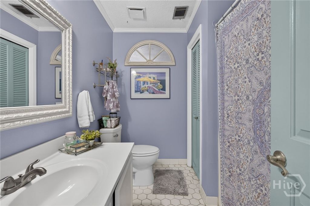 Image 24 of property listing at 505 Jones Avenue, Tybee Island, GA 31328