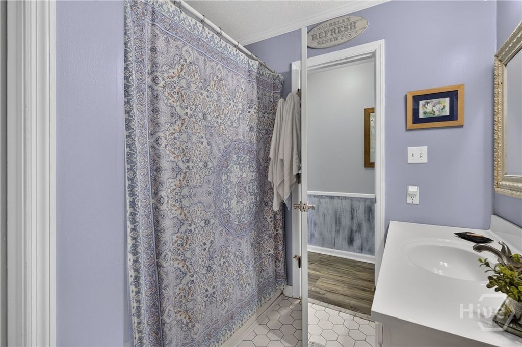 Image 25 of property listing at 505 Jones Avenue, Tybee Island, GA 31328