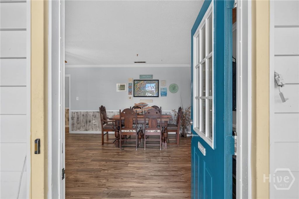Image 4 of property listing at 505 Jones Avenue, Tybee Island, GA 31328