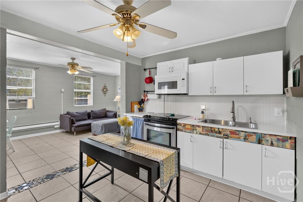 Image 53 of property listing at 505 Jones Avenue, Tybee Island, GA 31328