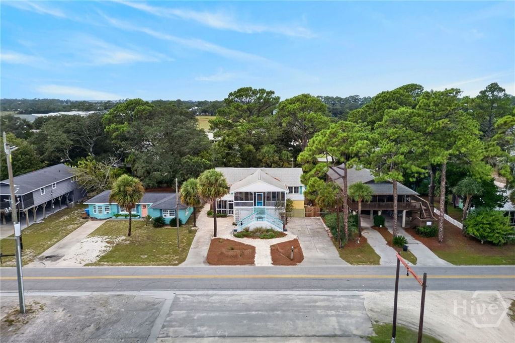 Image 68 of property listing at 505 Jones Avenue, Tybee Island, GA 31328