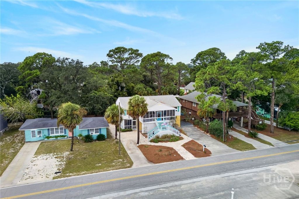 Image 70 of property listing at 505 Jones Avenue, Tybee Island, GA 31328