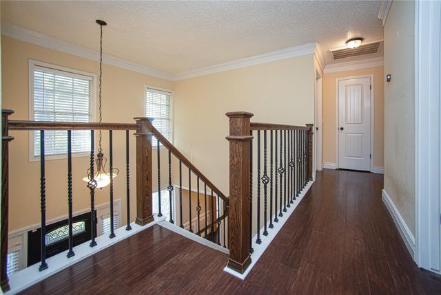 3 Sheep Meadow Place, The Woodlands, TX 77381