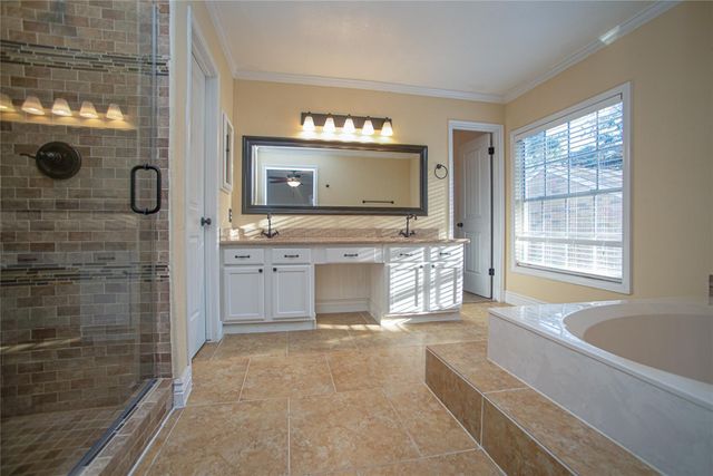 3 Sheep Meadow Place, The Woodlands, TX 77381