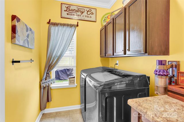 183 Water Ski Drive, Statesville, NC 28677