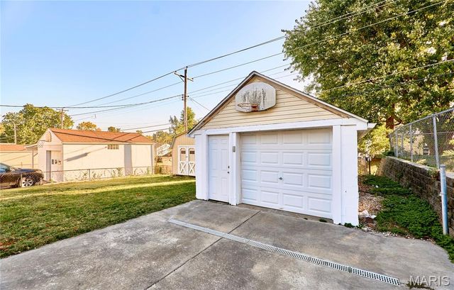 2022 Wismer Avenue, St Louis, MO 63114