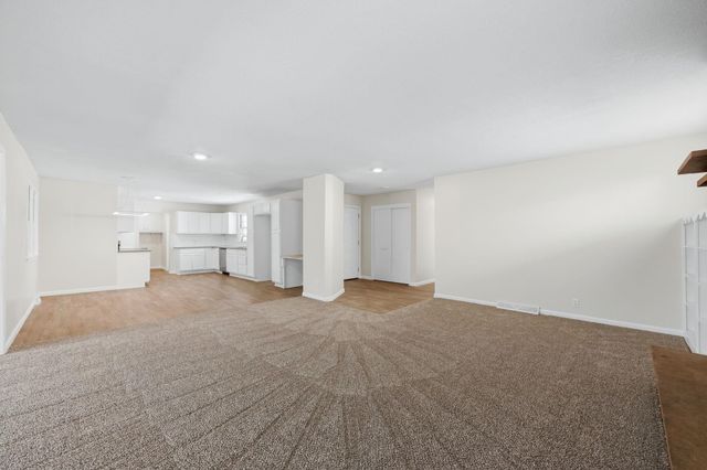 1128 N Kevin Rd, Wichita, KS 67208