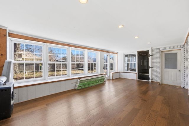 1128 N Kevin Rd, Wichita, KS 67208