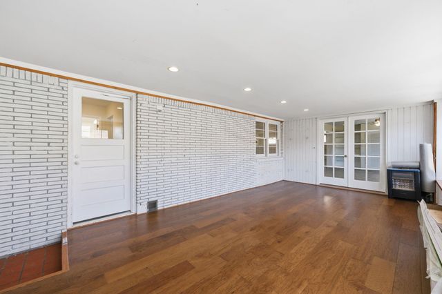 1128 N Kevin Rd, Wichita, KS 67208