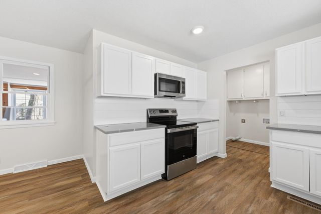 1128 N Kevin Rd, Wichita, KS 67208